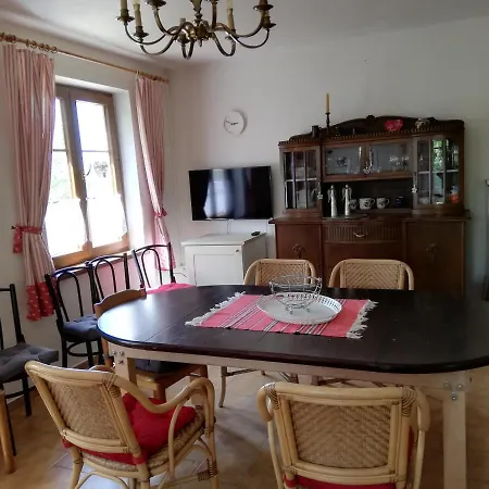 فيلة Ubytovani Se Zviratky Jílovice